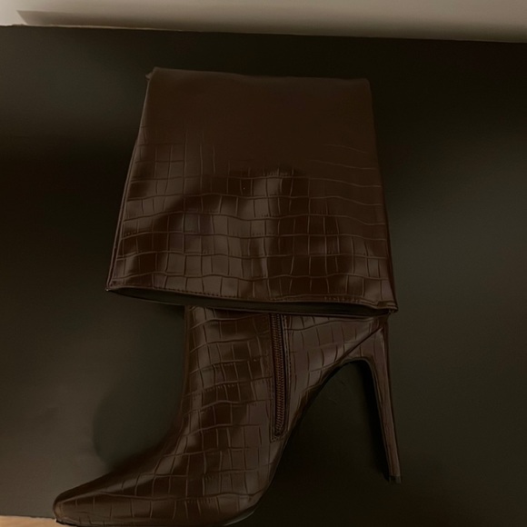 Liliana Shoes - TEQUILA-1 KNEE HIGH HEEL BROWN BOOTS